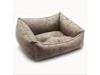 Лежак для котів і собак Челсі коричневий №1 30х40х18 см Лежак для котів і собак Челсі коричневий №1 30х40х18 см