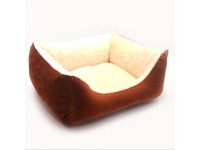 Лежак для собак і котів Тайфун двосторонній коричневий №1 300х400х210 мм Лежак для собак і котів Тайфун двосторонній коричневий №1 300х400х210 мм